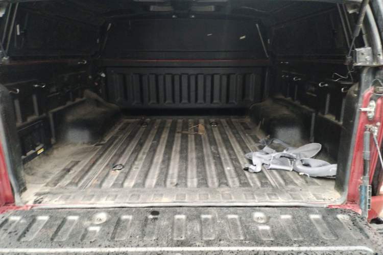 Used JMC DaDao  Trunk