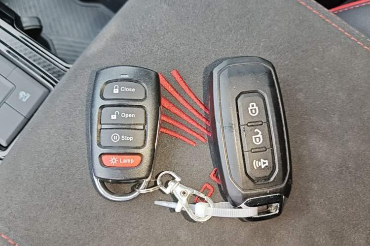 Used JMC DaDao 2023 Fly King 2.3T Gasoline Automatic 4x4 Extreme Edition Vehicle Key