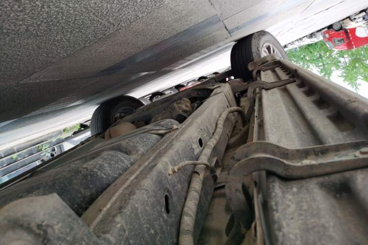 Used JMC DaDao 2023 Chasing Light 2.3T Gasoline Automatic 4x4 Standard-Wheel Enjoyment Model Chassis Rear Left