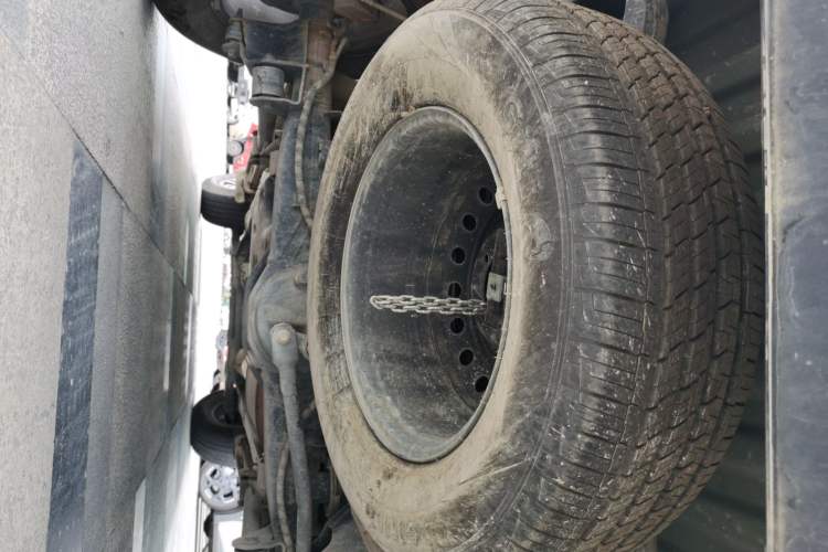 Used JMC DaDao 2023 Chasing Light 2.3T Gasoline Automatic 4x4 Standard-Wheel Enjoyment Model Chassis Rear