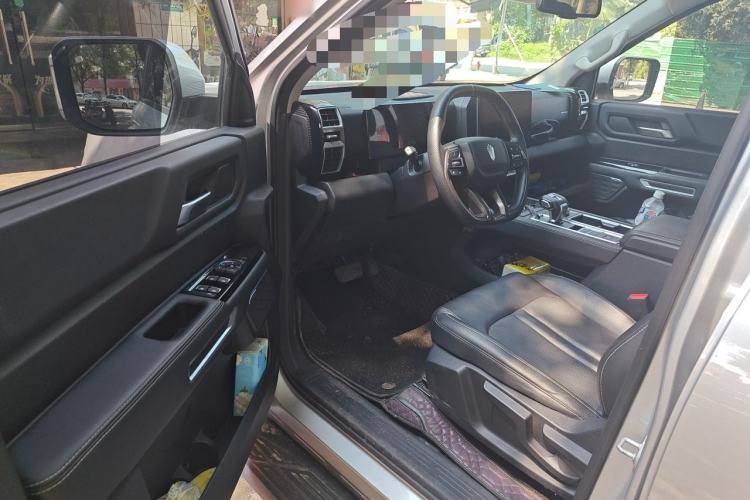 Used JMC DaDao 2023 Chasing Light 2.3T Diesel Automatic 4x4 Standard-Wheel Enjoyment Model Driver Seat