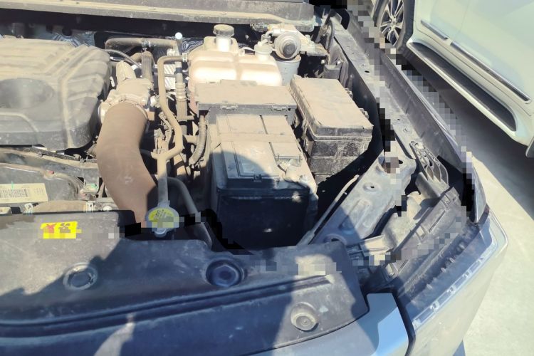 Used JMC DaDao 2023 All-Purpose 2.3T Diesel Manual 4x4 Long-Wheelbase Comfort Edition Engine Bay Left