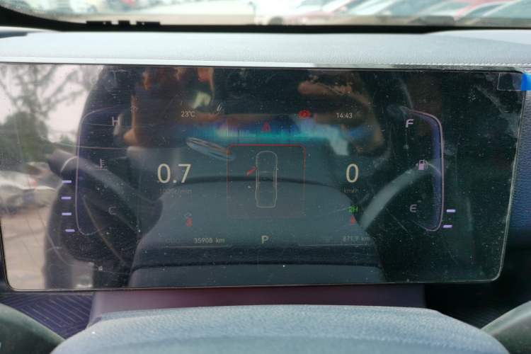 Used JMC DaDao 2023 Chasing Light 2.3T Gasoline Automatic 4x4 Standard-Wheel Enjoyment Model Instrument Cluster