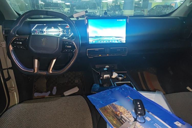 Used JMC DaDao 2023 GAC Trumpchi Greiz 2.3T Gasoline Automatic 4x4 Standard Wheelbase Luxury Edition Center Console