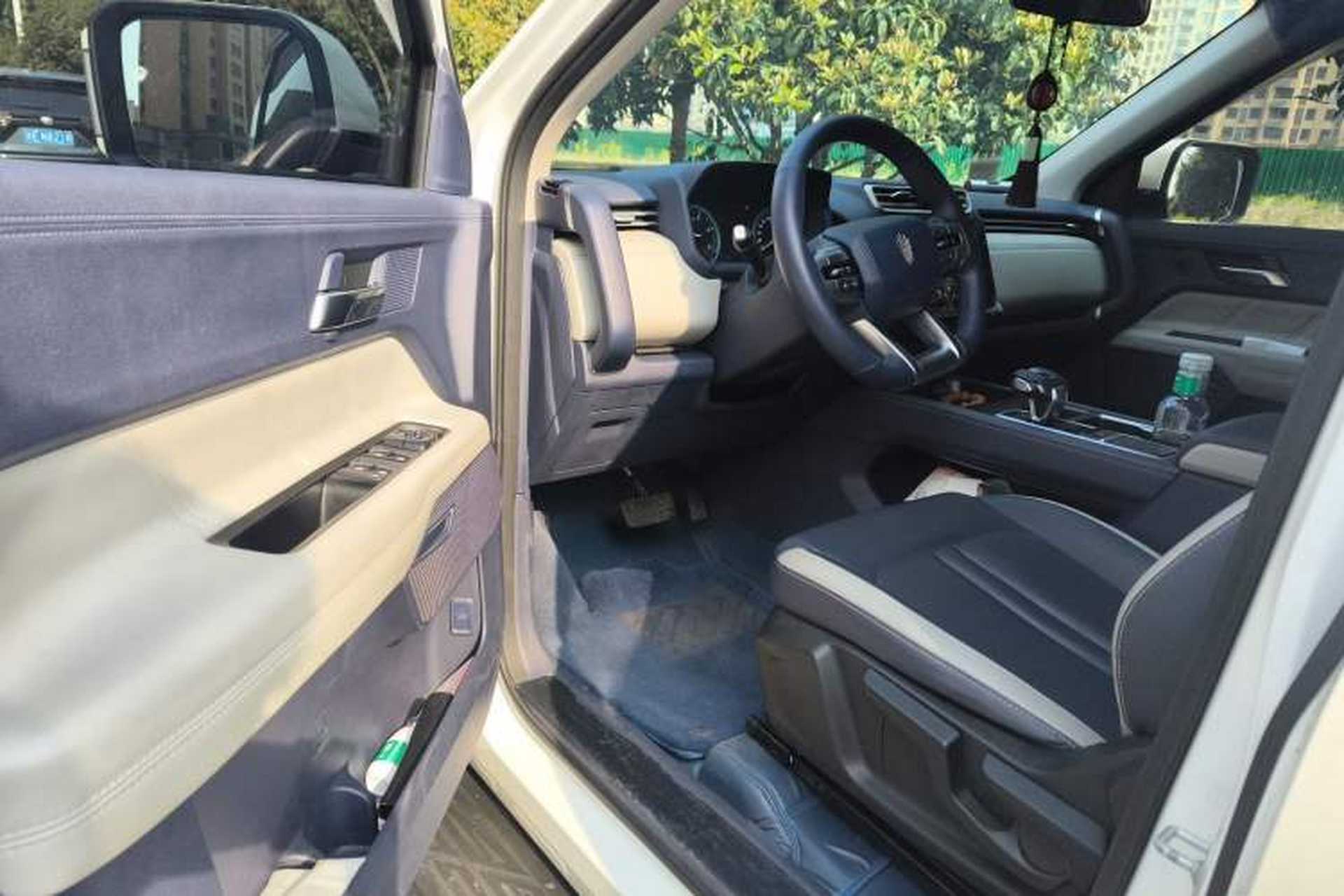 Used JMC DaDao 2023 All-rounder 2.3T Diesel Automatic 2WD Long-Wheelbase Comfort Edition Driver Seat