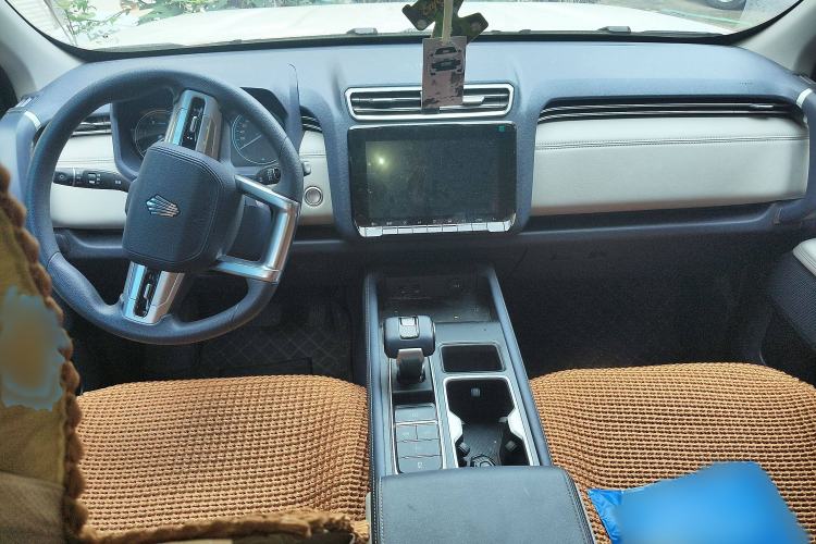 Used JMC DaDao 2023 All-Purpose Model 2.3T Diesel Automatic Two-Wheel Drive Standard Wheelbase Comfort Edition Interior 2