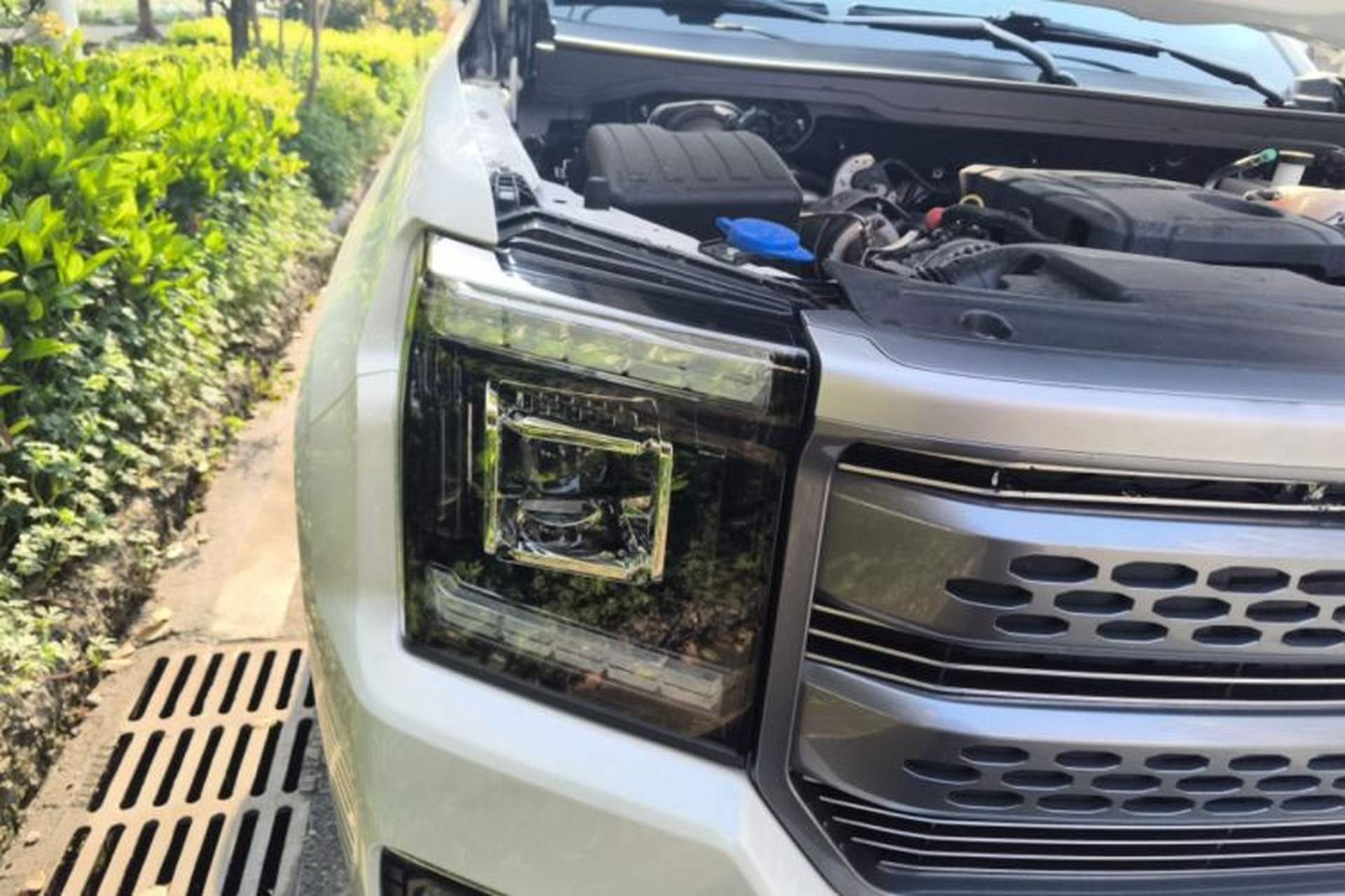 Used JMC DaDao 2023 All-rounder 2.3T Diesel Automatic 2WD Long-Wheelbase Comfort Edition Right Front Headlight