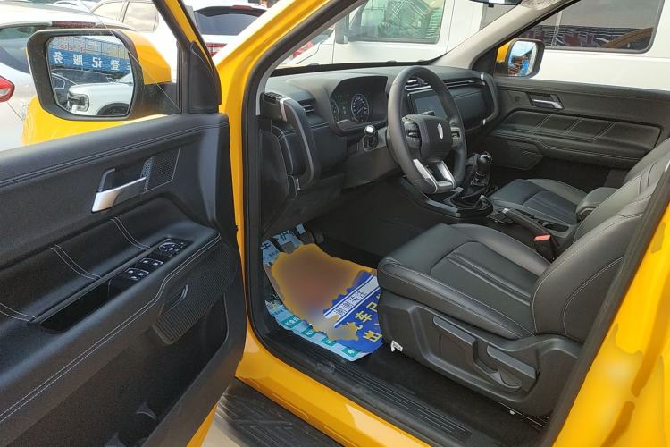 Used JMC DaDao 2023 All-Purpose 2.3T Gasoline Manual Two-Wheel-Drive Standard Wheelbase Comfort Edition Driver Seat
