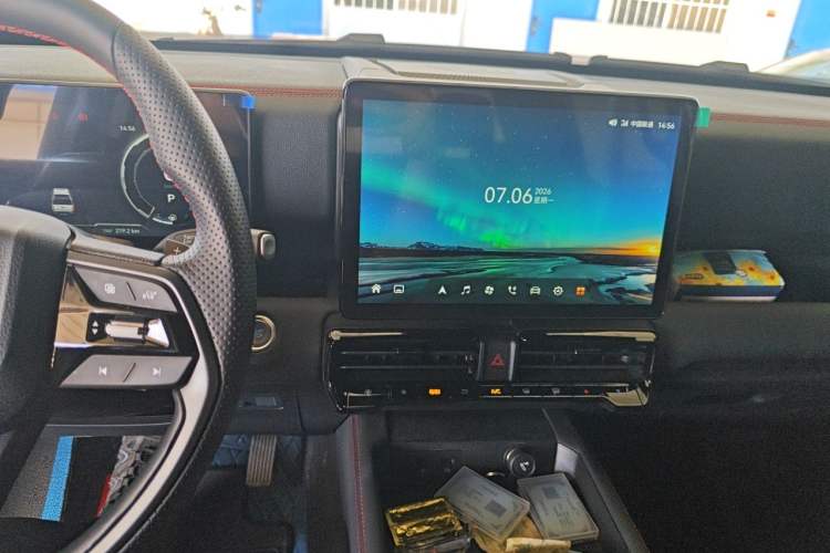Used JMC DaDao 2024 Explorer 2.3T Gasoline Automatic 4x4 Extreme Edition Audio And AC Panel