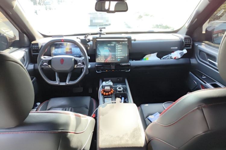 Used JMC DaDao 2024 Explorer 2.3T Diesel Automatic 4x4 Extreme Edition Center Console