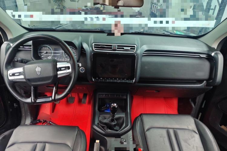 Used JMC DaDao 2024 Mountain Edition 2.3T Diesel Manual 4x4 Standard Wheelbase Comfort Model Center Console