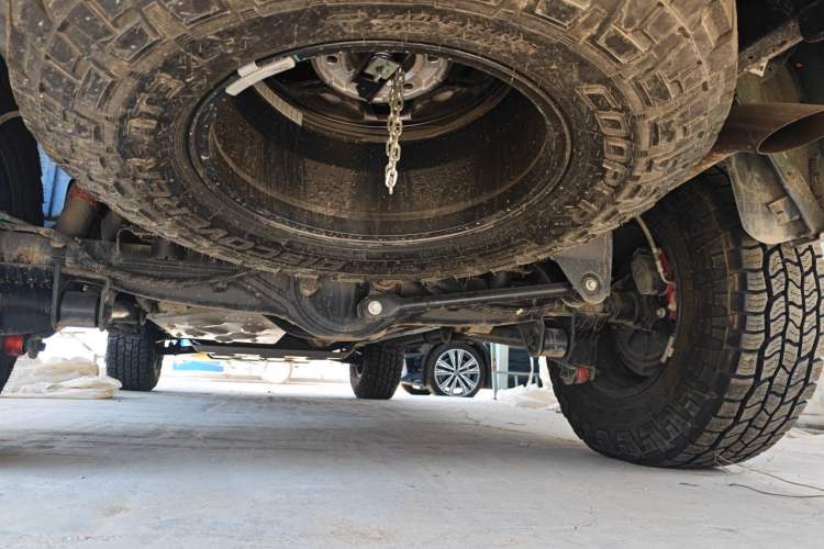 Used JMC DaDao 2024 Explorer 2.3T Gasoline Automatic 4x4 Extreme Edition Chassis Rear