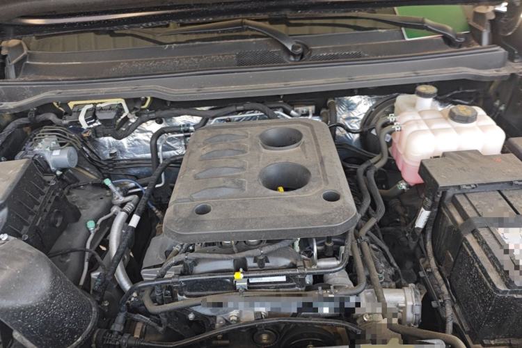 Used JMC DaDao 2024 Explorer 2.3T Gasoline Automatic 4x4 Extreme Edition Engine Bay
