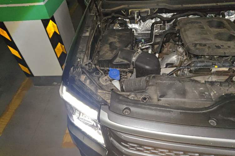 Used JMC DaDao 2024 All-Winna 2.3T Gasoline Automatic 4x4 Long-Wheelbase Comfort Edition Engine Bay Right