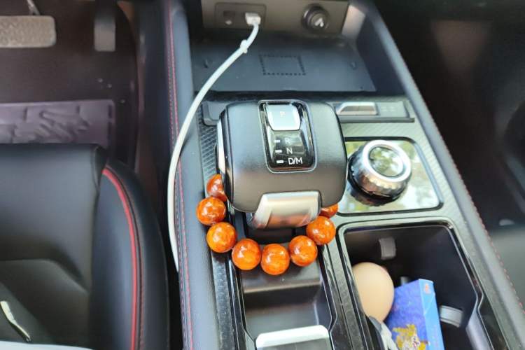 Used JMC DaDao 2024 Explorer 2.3T Diesel Automatic 4x4 Extreme Edition Gear Lever