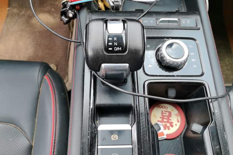 Used JMC DaDao 2024 Explorer 2.3T Gasoline Automatic 4x4 Extreme Edition Gear Lever