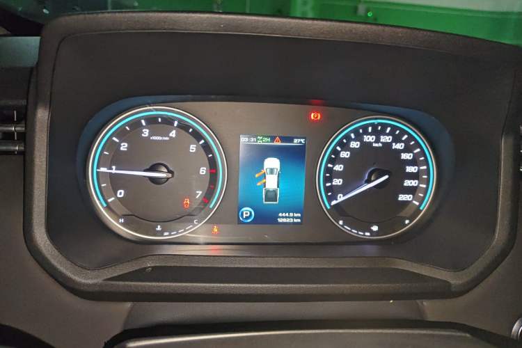 Used JMC DaDao 2024 All-Winna 2.3T Gasoline Automatic 4x4 Long-Wheelbase Comfort Edition Instrument Cluster
