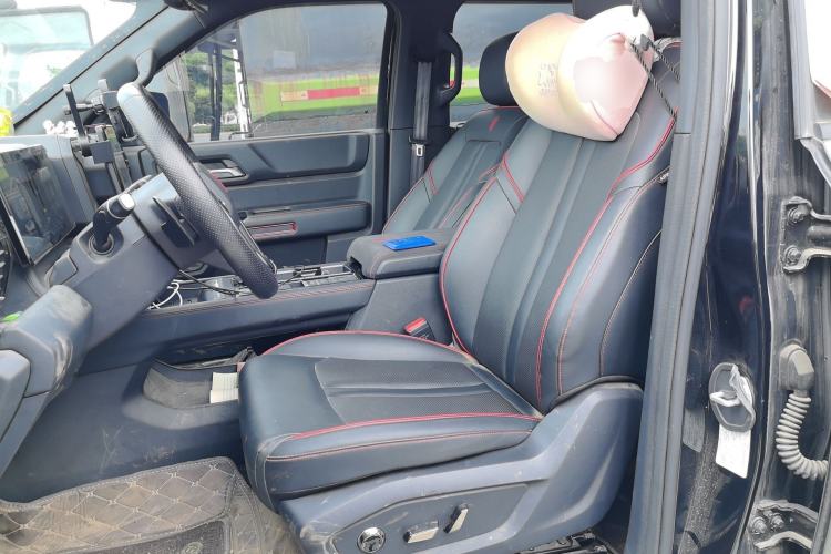 Used JMC DaDao 2024 Explorer 2.3T Gasoline Automatic 4x4 Extreme Edition Left Front Seat
