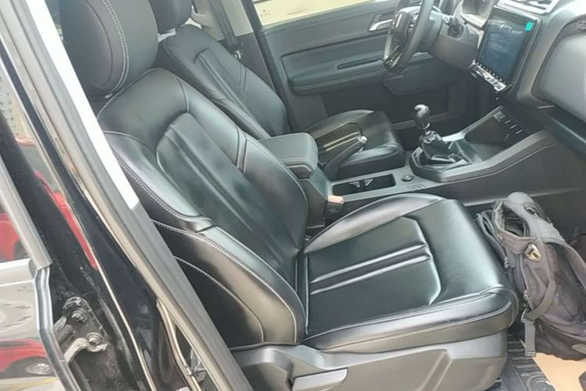 Used JMC DaDao 2024 All-Arounder 2.3T Gasoline Manual Two-Wheel Drive Standard Wheelbase Comfort Edition Right Front Seat