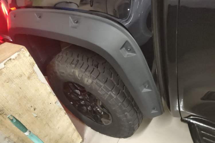 Used JMC DaDao 2024 Explorer 2.3T Diesel Automatic 4x4 Extreme Edition Right Rear Wheel Hub