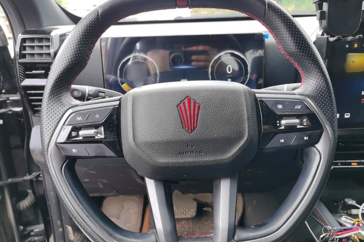 Used JMC DaDao 2024 Explorer 2.3T Gasoline Automatic 4x4 Extreme Edition Steering Wheel