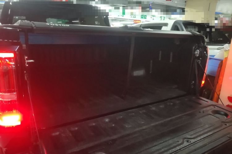 Used JMC DaDao 2024 Explorer 2.3T Diesel Automatic 4x4 Extreme Edition Trunk