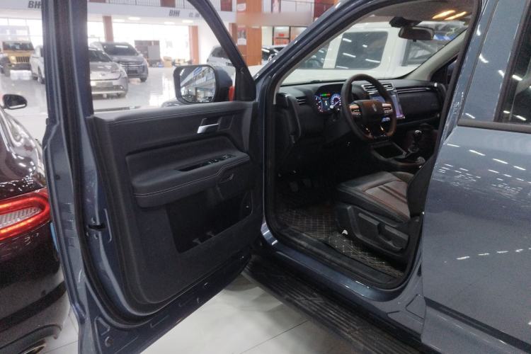 Used JMC DaDao 2024 All-Purpose 2.3T Diesel Manual Two-Wheel Drive Standard-Wheelbase Comfort Edition Driver Seat