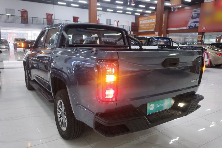 Used JMC DaDao 2024 All-Purpose 2.3T Diesel Manual Two-Wheel Drive Standard-Wheelbase Comfort Edition Exterior 2