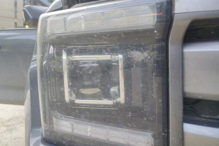 Used JMC DaDao 2024 Mountain Edition 2.3T Diesel Automatic 4x4 Long Wheelbase Comfort Model Right Front Headlight