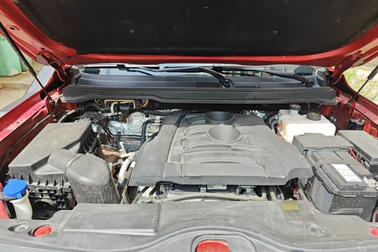 Used JMC DaDao 2024 Explorer 2.3T Gasoline Automatic 4x4 Boundless Edition Engine Bay