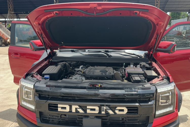 Used JMC DaDao 2024 Explorer 2.3T Diesel Automatic 4x4 Extreme Edition Engine Bay