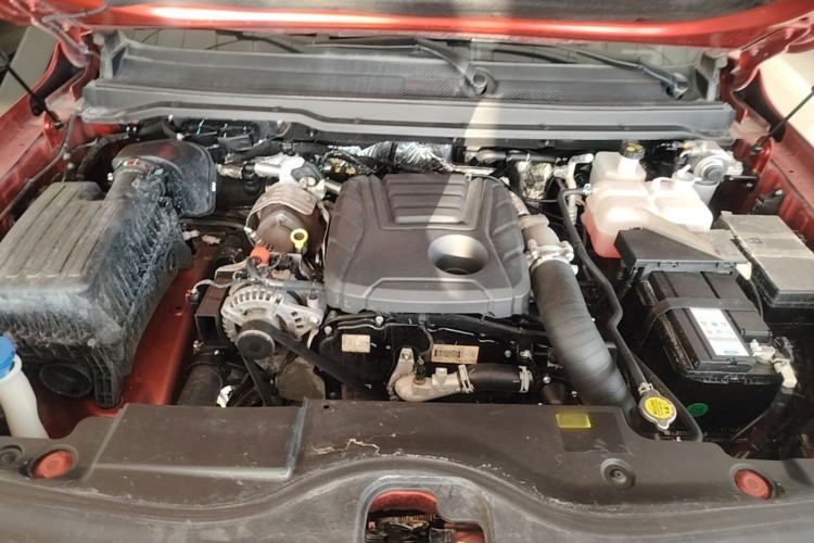 Used JMC DaDao 2024 Explorer 2.3T Diesel Automatic 4x4 Extreme Edition Engine Bay