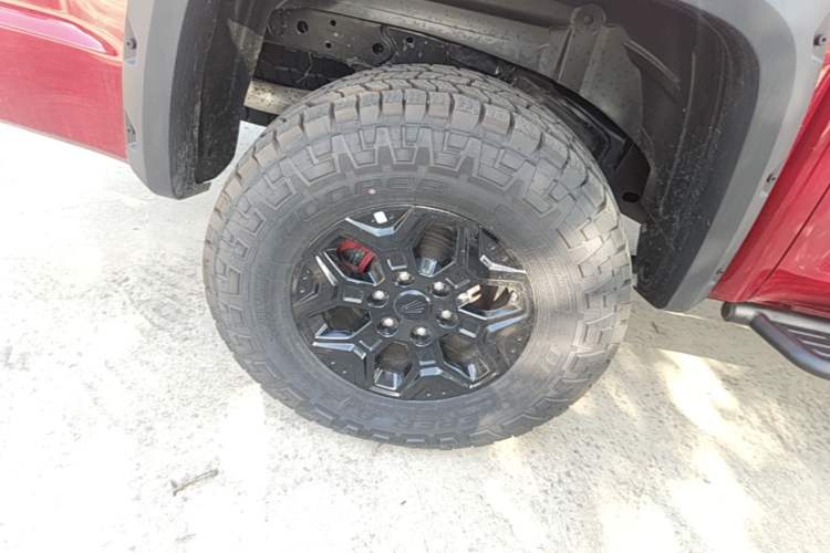 Used JMC DaDao 2024 Explorer 2.3T Diesel Automatic 4x4 Extreme Edition Exterior 5