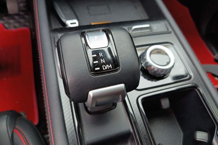Used JMC DaDao 2024 Explorer 2.3T Gasoline Automatic 4x4 Boundless Edition Gear Lever