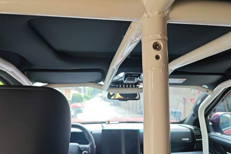 Used JMC DaDao 2024 Explorer 2.3T Gasoline Automatic 4x4 Boundless Edition Headliner