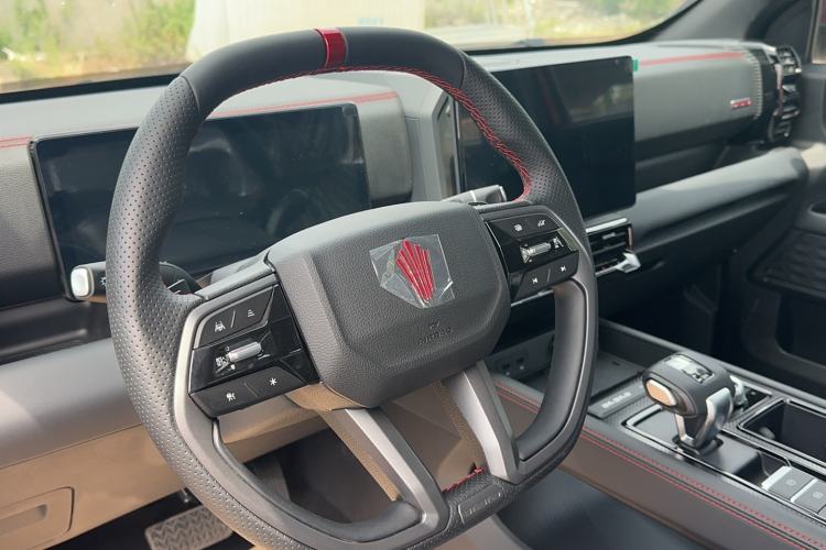 Used JMC DaDao 2024 Explorer 2.3T Diesel Automatic 4x4 Extreme Edition Interior 2