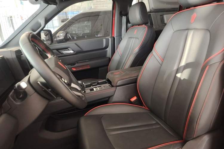 Used JMC DaDao 2024 Explorer 2.3T Diesel Automatic 4x4 Extreme Edition Left Front Seat