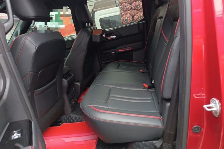 Used JMC DaDao 2024 Explorer 2.3T Gasoline Automatic 4x4 Boundless Edition Left Rear Seat