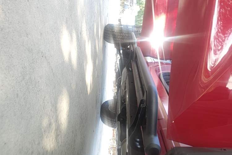 Used JMC DaDao 2024 Explorer 2.3T Diesel Automatic 4x4 Extreme Edition Right Side Sill