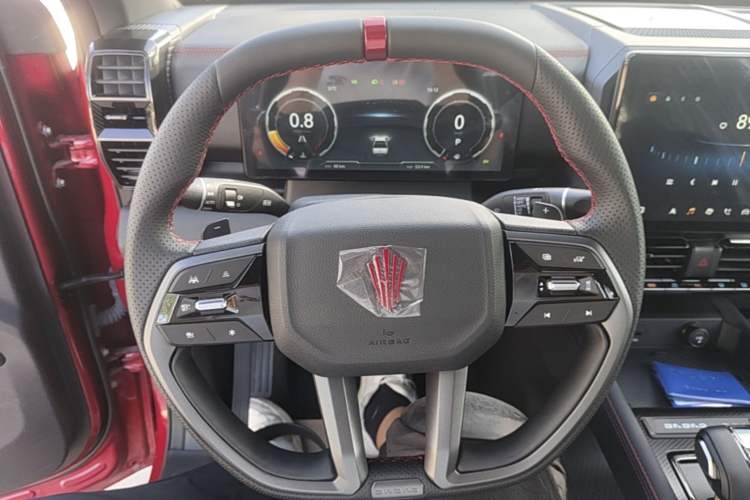 Used JMC DaDao 2024 Explorer 2.3T Diesel Automatic 4x4 Extreme Edition Steering Wheel