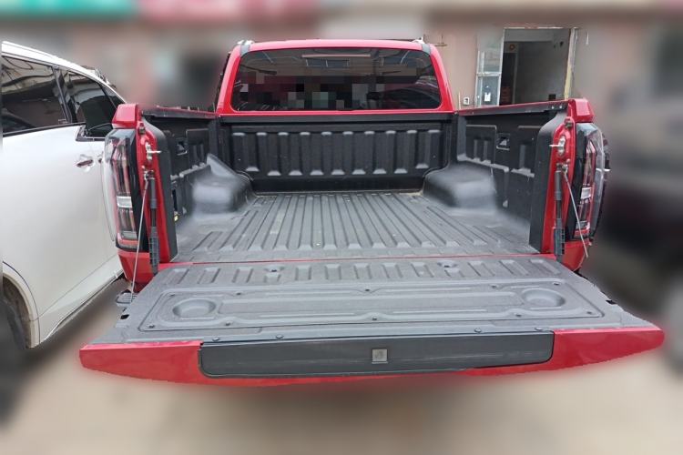 Used JMC DaDao 2024 Explorer 2.3T Gasoline Automatic 4x4 Boundless Edition Trunk