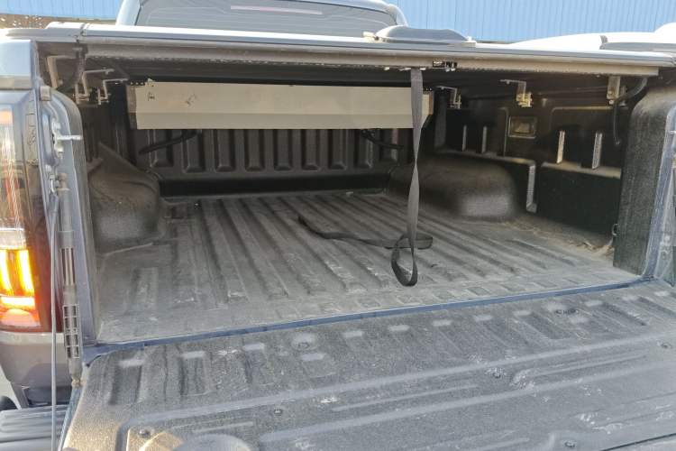 Used JMC DaDao 2024 Gantaner 2.3T Diesel Automatic 4x4 Boundless Edition Trunk