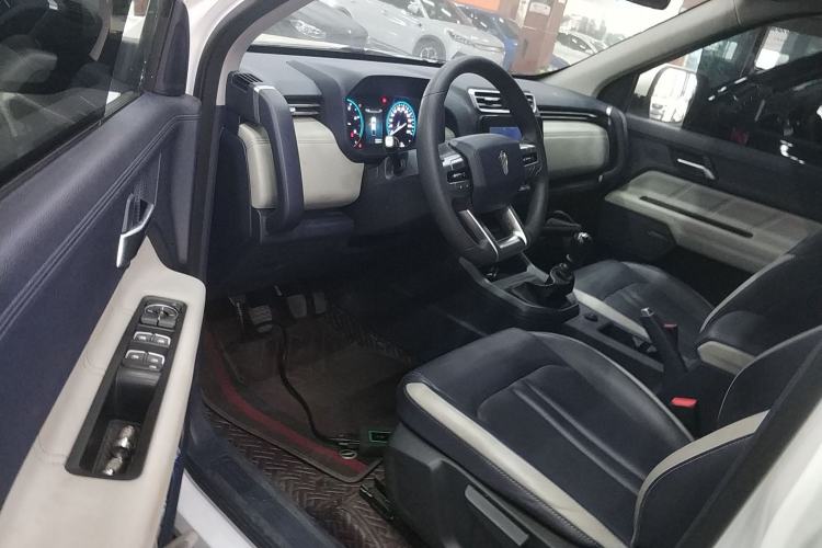 Used JMC DaDao 2024 All-Purpose 2.3T Diesel Manual Two-Wheel Drive Standard-Wheelbase Comfort Edition Driver Seat