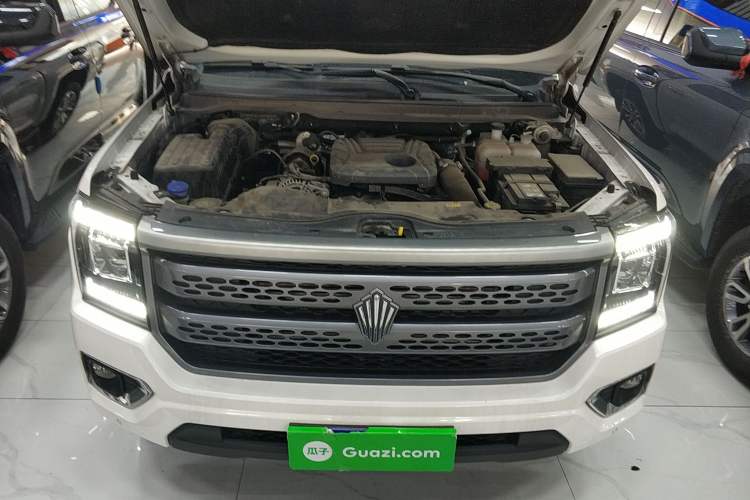 Used JMC DaDao 2024 All-Purpose 2.3T Diesel Manual Two-Wheel Drive Standard-Wheelbase Comfort Edition Engine Bay