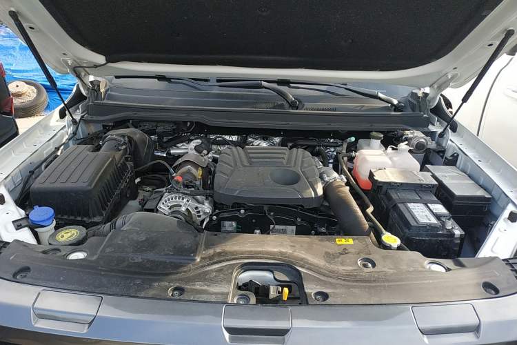 Used JMC DaDao 2024 Mountain Edition 2.3T Diesel Automatic 4x4 Standard Wheelbase Comfort Version Engine Bay
