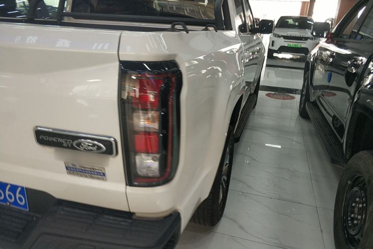 Used JMC DaDao 2024 All-Purpose 2.3T Diesel Manual Two-Wheel Drive Standard-Wheelbase Comfort Edition Exterior 3
