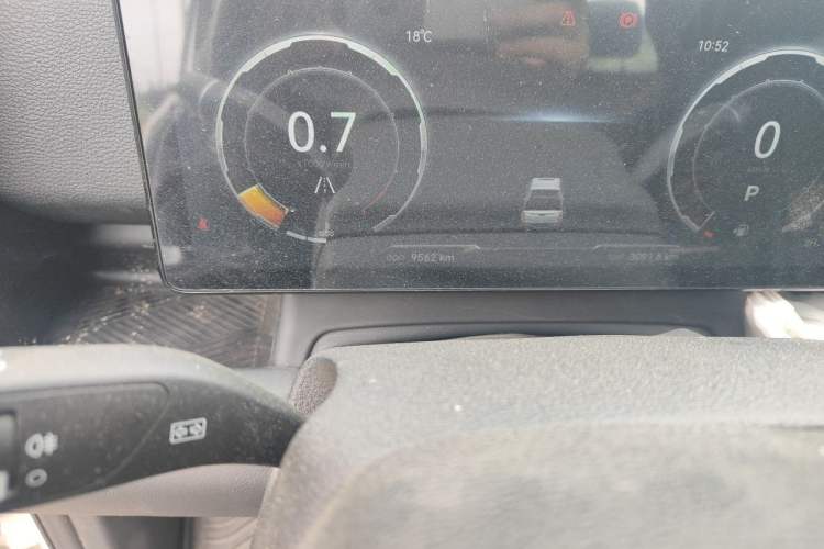 Used JMC DaDao 2024 Explorer 2.3T Gasoline Automatic 4x4 Extreme Edition Odometer Close Up