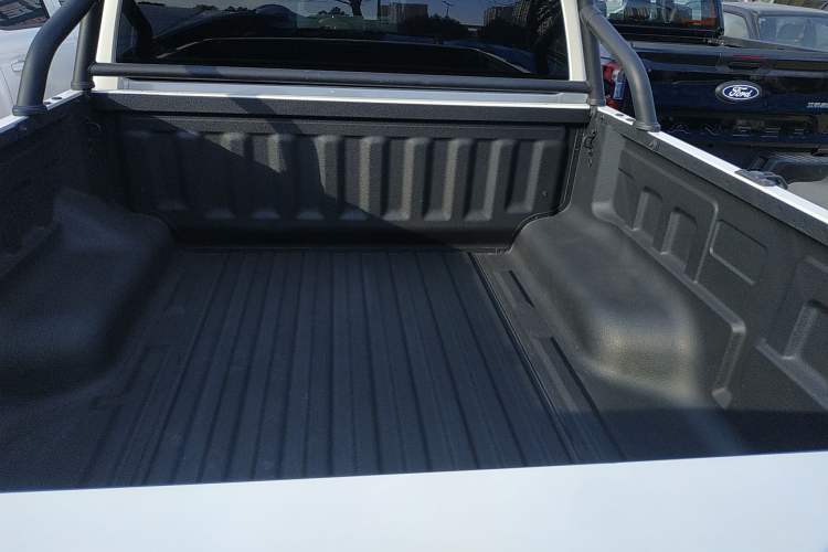 Used JMC DaDao 2024 Mountain Edition 2.3T Diesel Automatic 4x4 Standard Wheelbase Comfort Version Trunk