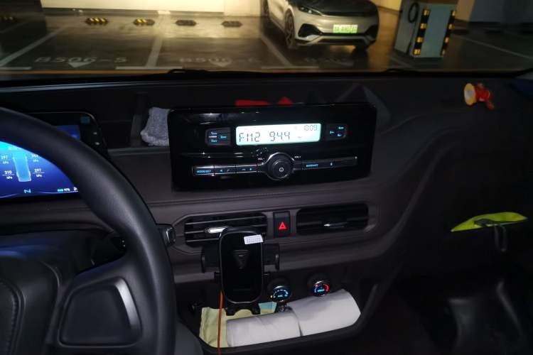 Used JMC E Fushun 2025 Model, Open Window Version, 41.86 kWh, Short Axle, Low-roof Audio And AC Panel