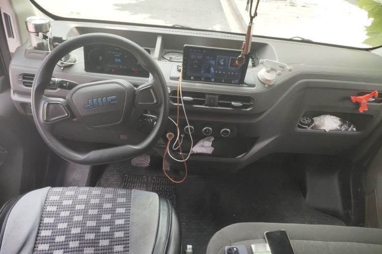 Used JMC E Fushun 2025 Model, Open Window Version, 41.86 kWh, Short Axle, Low-roof Center Console